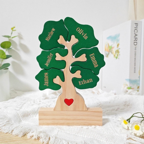 Wooden Tree Family Puzzle with 6 Names