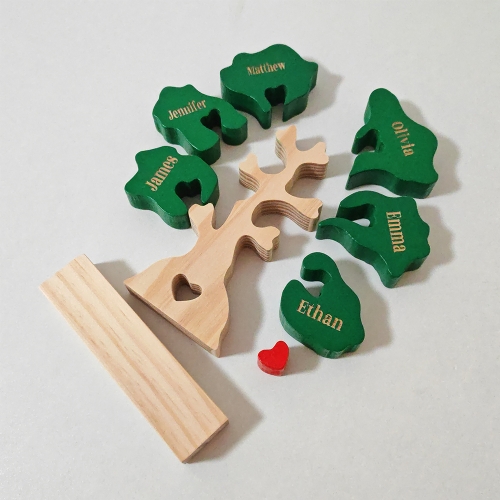 Wooden Tree Family Puzzle with 6 Names