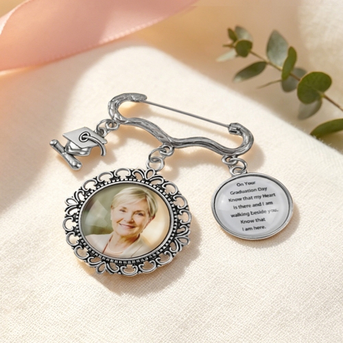 Personalized Graduation Photo Pin（Two Images）