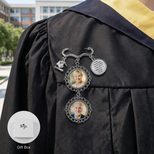 Personalized Graduation Photo Pin（Three Images）