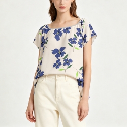 Women's Casual Crew Neck Pleated Shirt