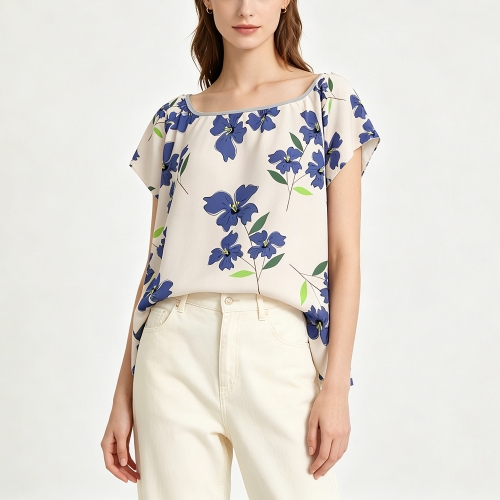 Women's Casual Crew Neck Pleated Shirt