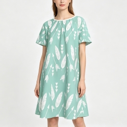 Women's Pleated Crew Neck Short Sleeve Dress
