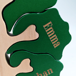 Wooden Tree Family Puzzle with 6 Names