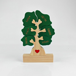 Wooden Tree Family Puzzle with 6 Names