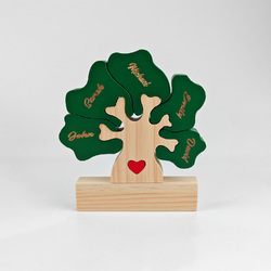 Wooden Tree Family Puzzle with 5 Names