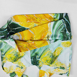 Women's V-Crossover High Waisted Flare Leggings