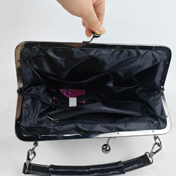 Kisslock Crossbody Shoulder Bag(Model 1752)