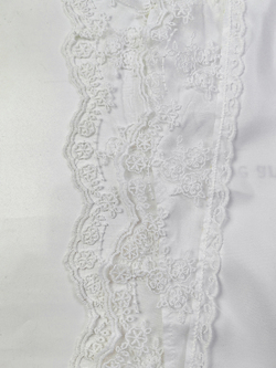 Peach Skin Tapestry with Lace Trim & Ribbons 12" x 40"